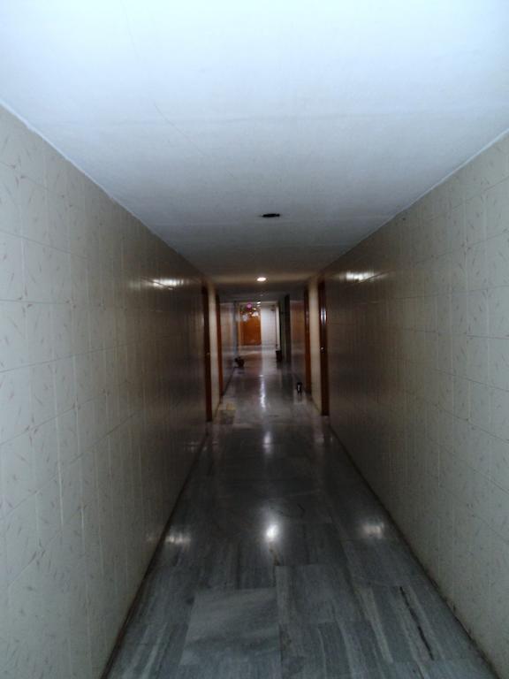 Hotel Bhimas Paradise 티루파티 외부 사진